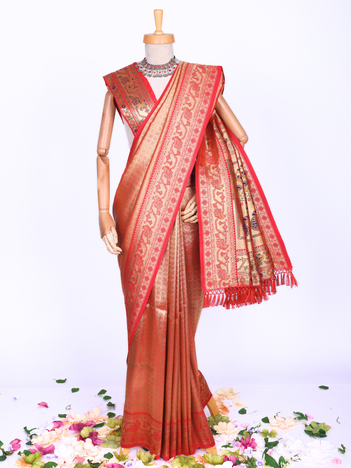 Red color Kanjivaram work Designer Saree BLS1015_Red