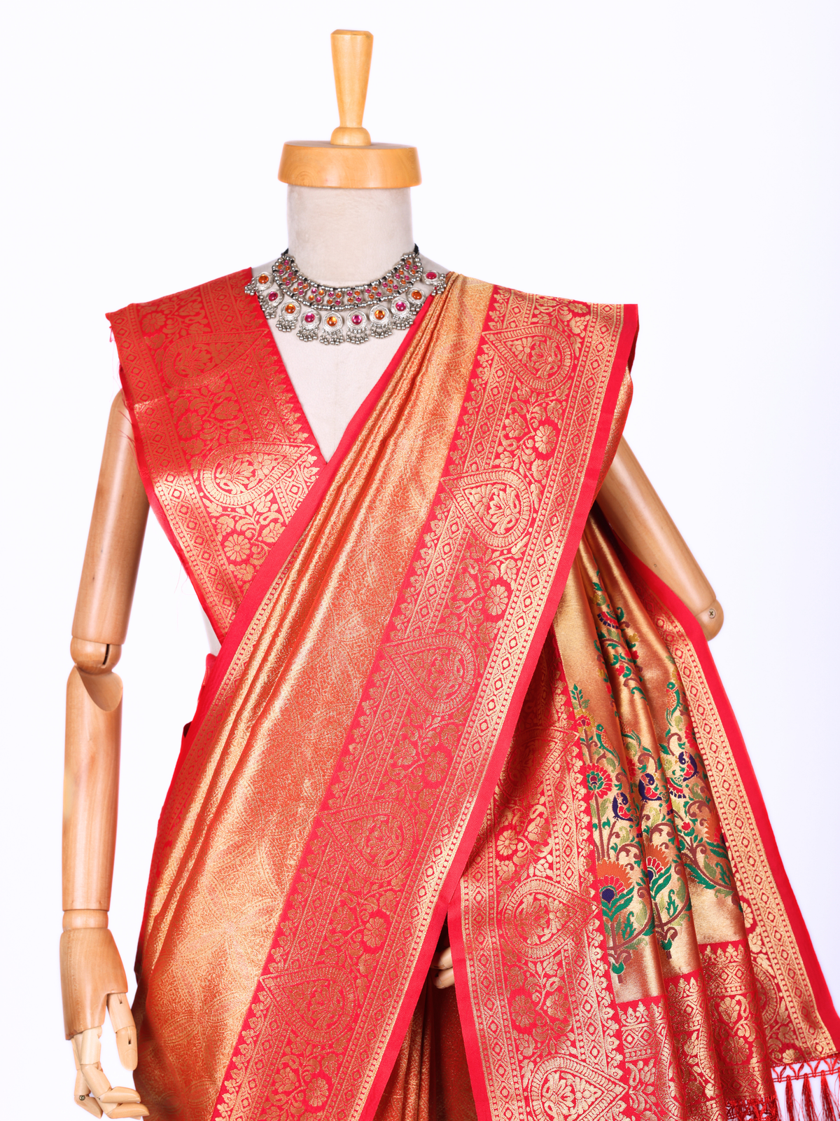 Red color Kanjivaram work Designer Saree BLS1017_Red