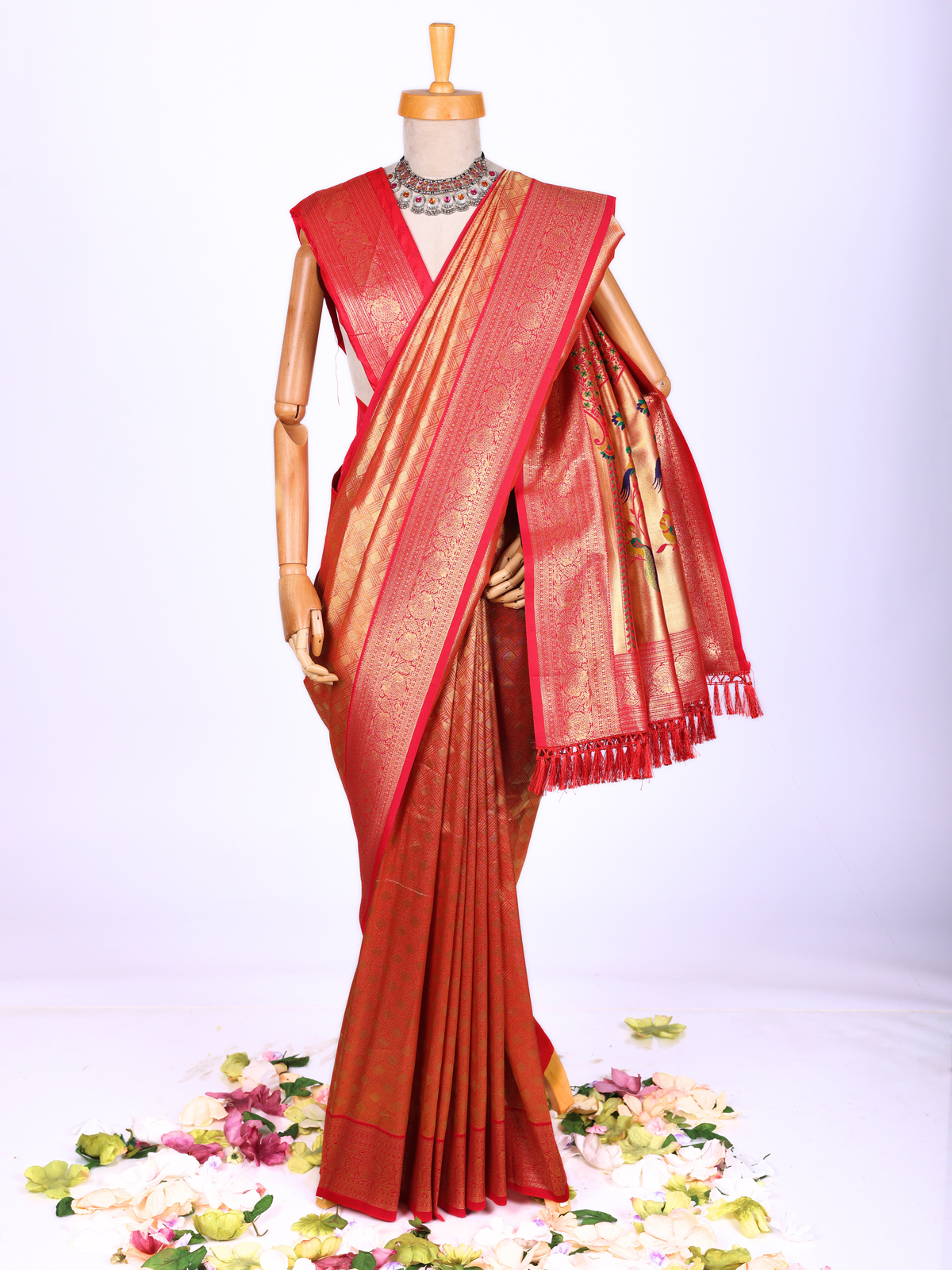 Red color Kanjivaram work Designer Saree BLS1016_Red