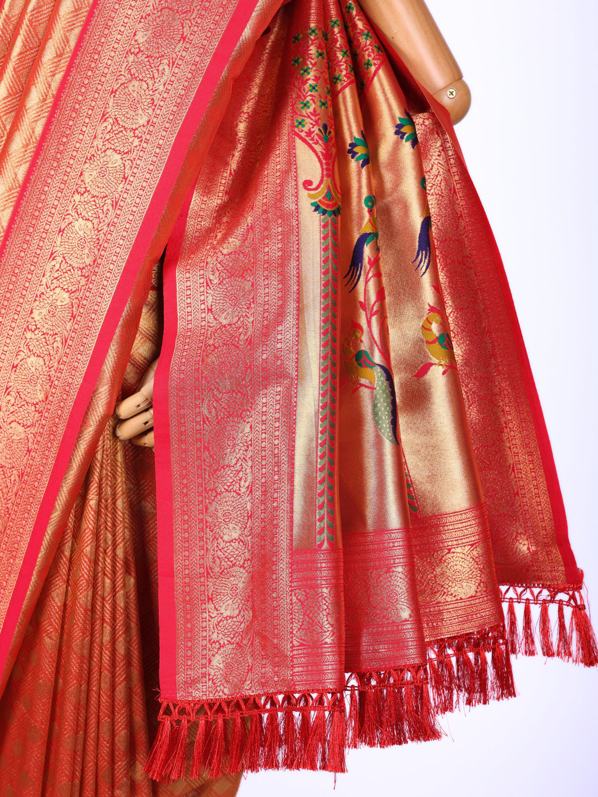 Red color Kanjivaram work Designer Saree BLS1016_Red