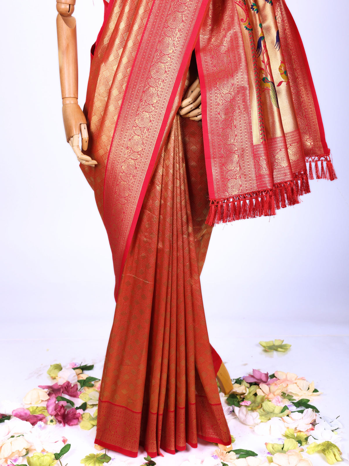 Red color Kanjivaram work Designer Saree BLS1016_Red